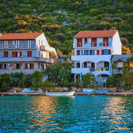 Apartments Adrialuka Dubrava  Eksteriør billede